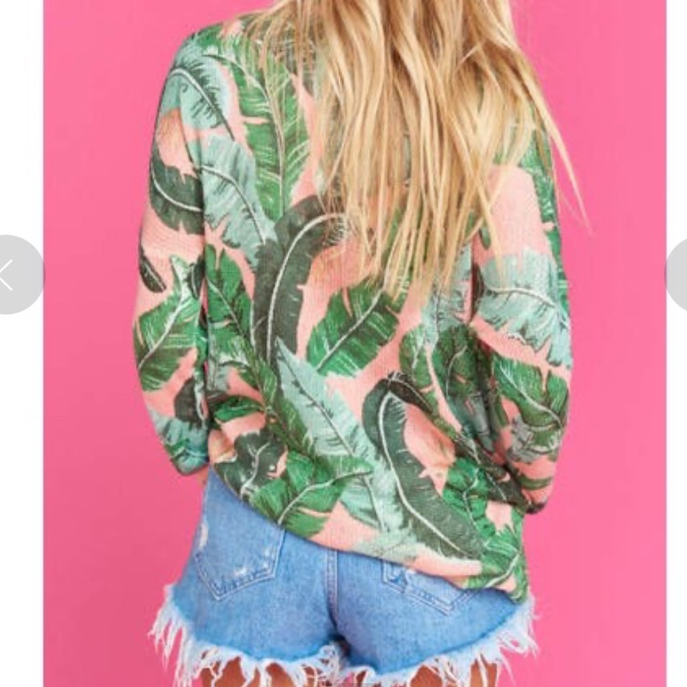 Mumu Bonfire Sweater in Beverly Barbie π - Picture 4 of 7